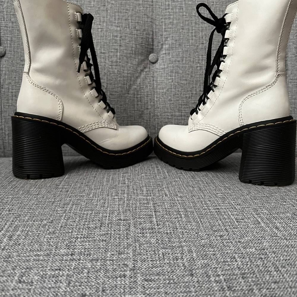 Dr. Martens White Flared Heel Boots. Size 5 fits like a 6 - Picture 7 of 9
